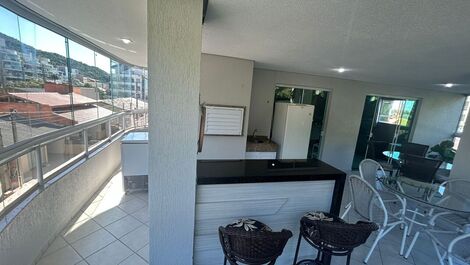 Churrasqueira e freezers extras 