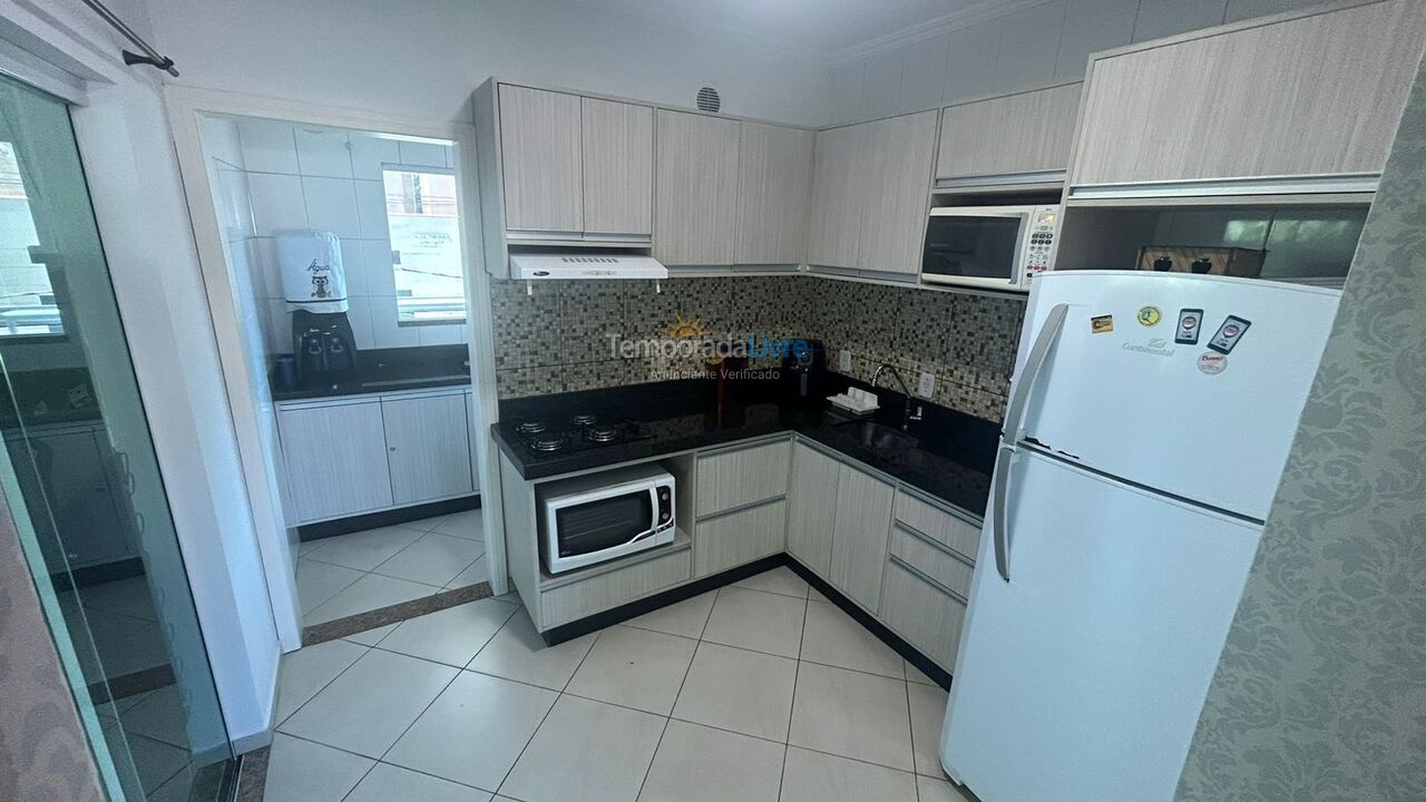 Apartment for vacation rental in Bombinhas (Praia de Bombas)