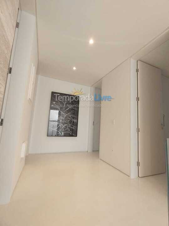 House for vacation rental in São Sebastião (Praia da Baleia)