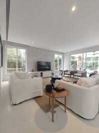 Praia da Baleia - House in Condominium - Lease