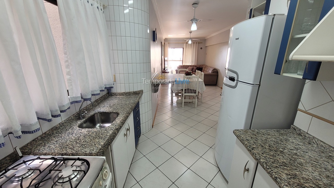 Apartamento para aluguel de temporada em Bombinhas (Praia de Bombas)