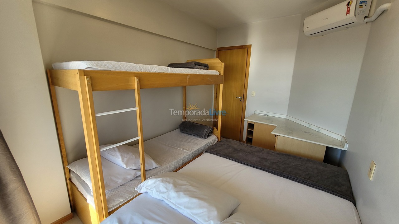 Apartamento para aluguel de temporada em Bombinhas (Praia de Bombas)