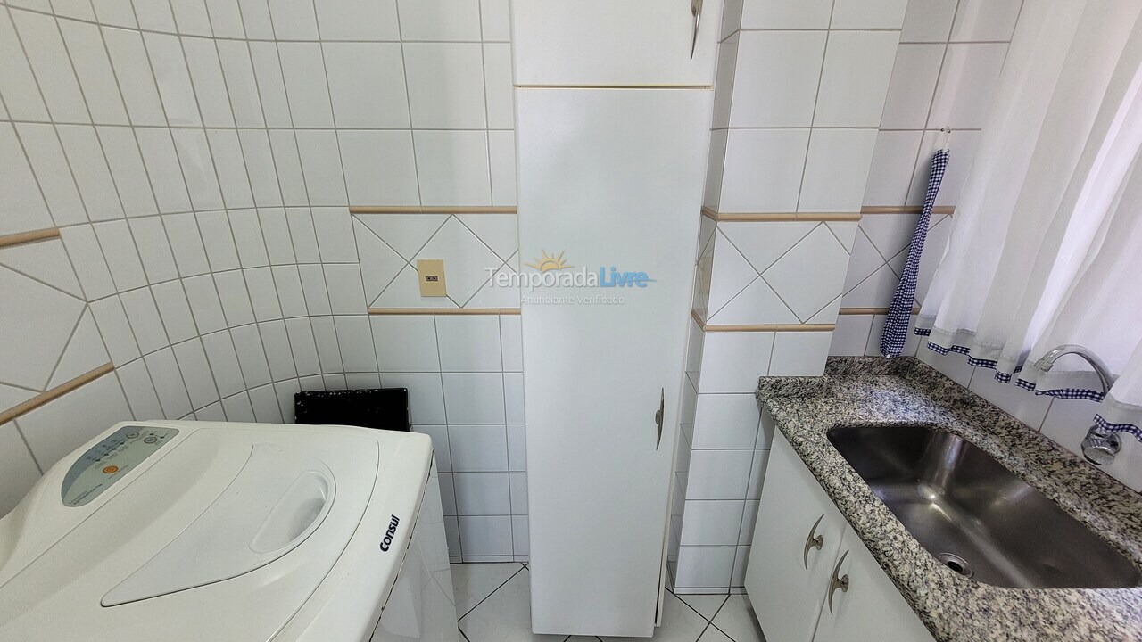 Apartamento para aluguel de temporada em Bombinhas (Praia de Bombas)