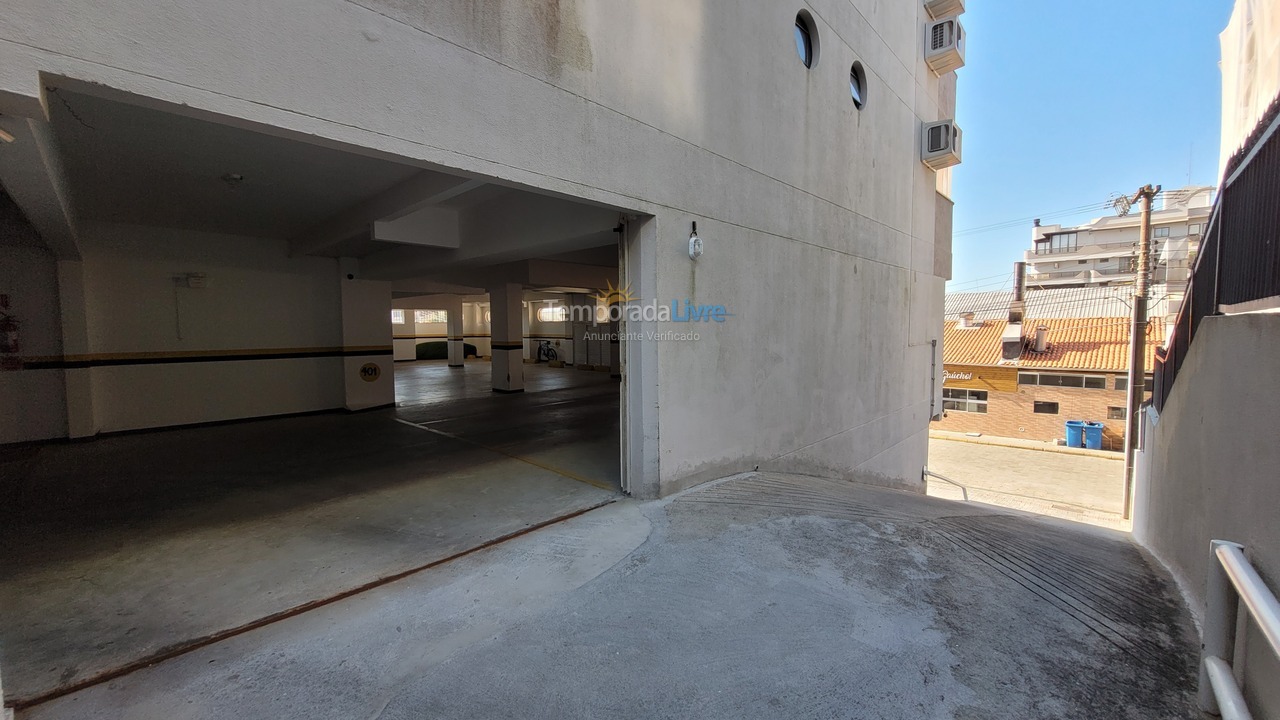 Apartamento para aluguel de temporada em Bombinhas (Praia de Bombas)