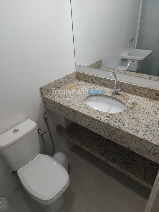 Apartamento para aluguel de temporada em Ubatuba (Praia das Toninhas)