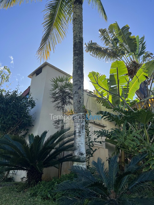 Casa para aluguel de temporada em São Sebastião (Maresias)