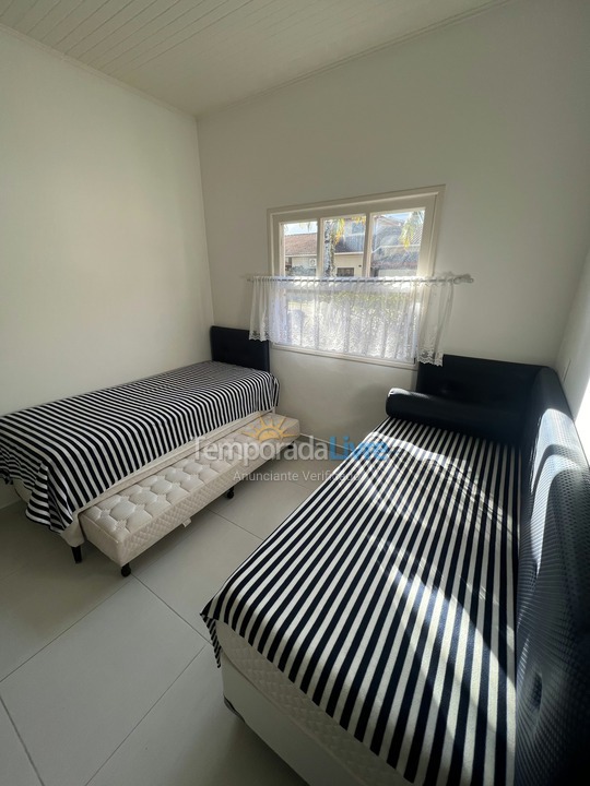 Casa para aluguel de temporada em São Sebastião (Maresias)