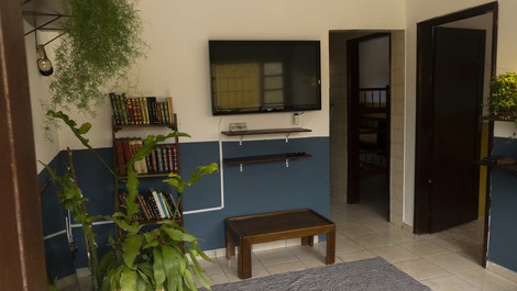 House with super backyard and barbecue