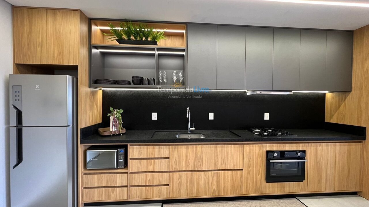 Apartamento para aluguel de temporada em Bombinhas (Canto Grande)