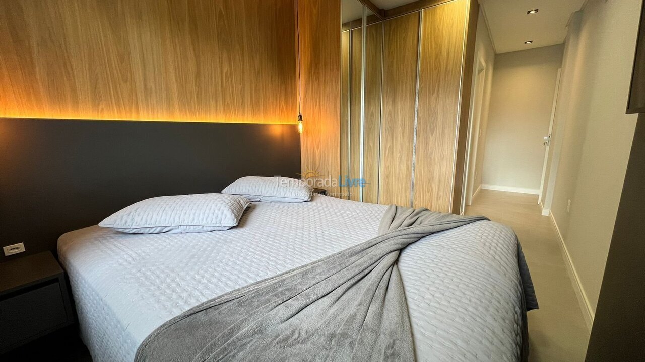 Apartamento para aluguel de temporada em Bombinhas (Canto Grande)