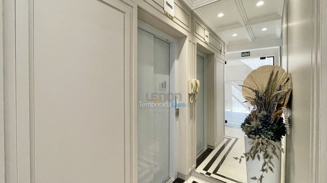 Apartment for vacation rental in Bombinhas (Mariscal)