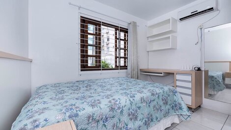 183V - Casa de 05 dormitórios para até 12 pessoas em Ótima...