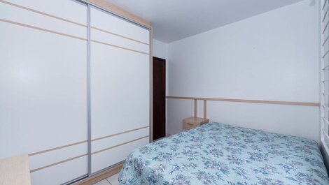 183V - Casa de 05 dormitórios para até 12 pessoas em Ótima...