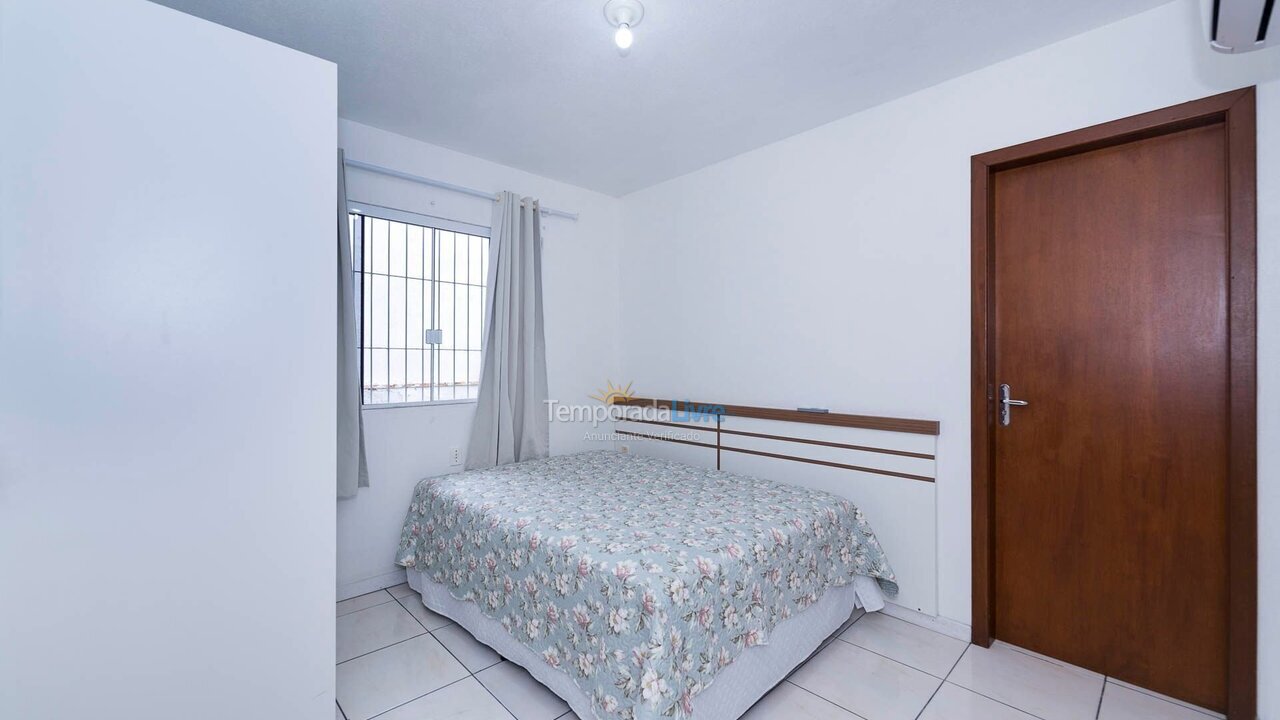 Casa para aluguel de temporada em Bombinhas (Praia de Bombas)