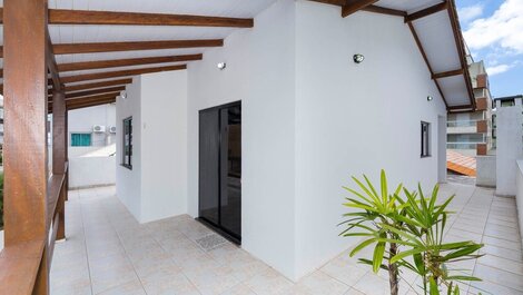 183V - Casa de 05 dormitórios para até 12 pessoas em Ótima...