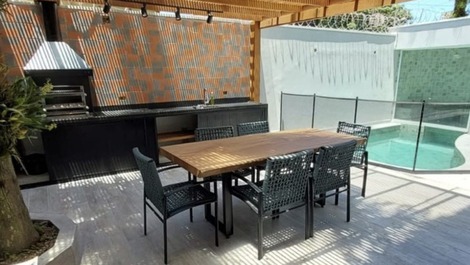 JUQUEHY DETACHED HOUSE