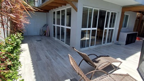 JUQUEHY DETACHED HOUSE