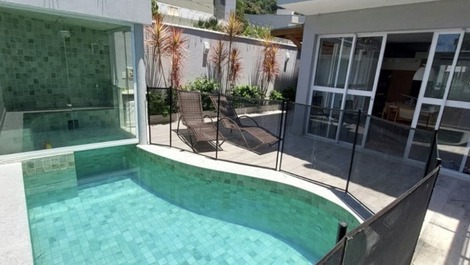 JUQUEHY DETACHED HOUSE