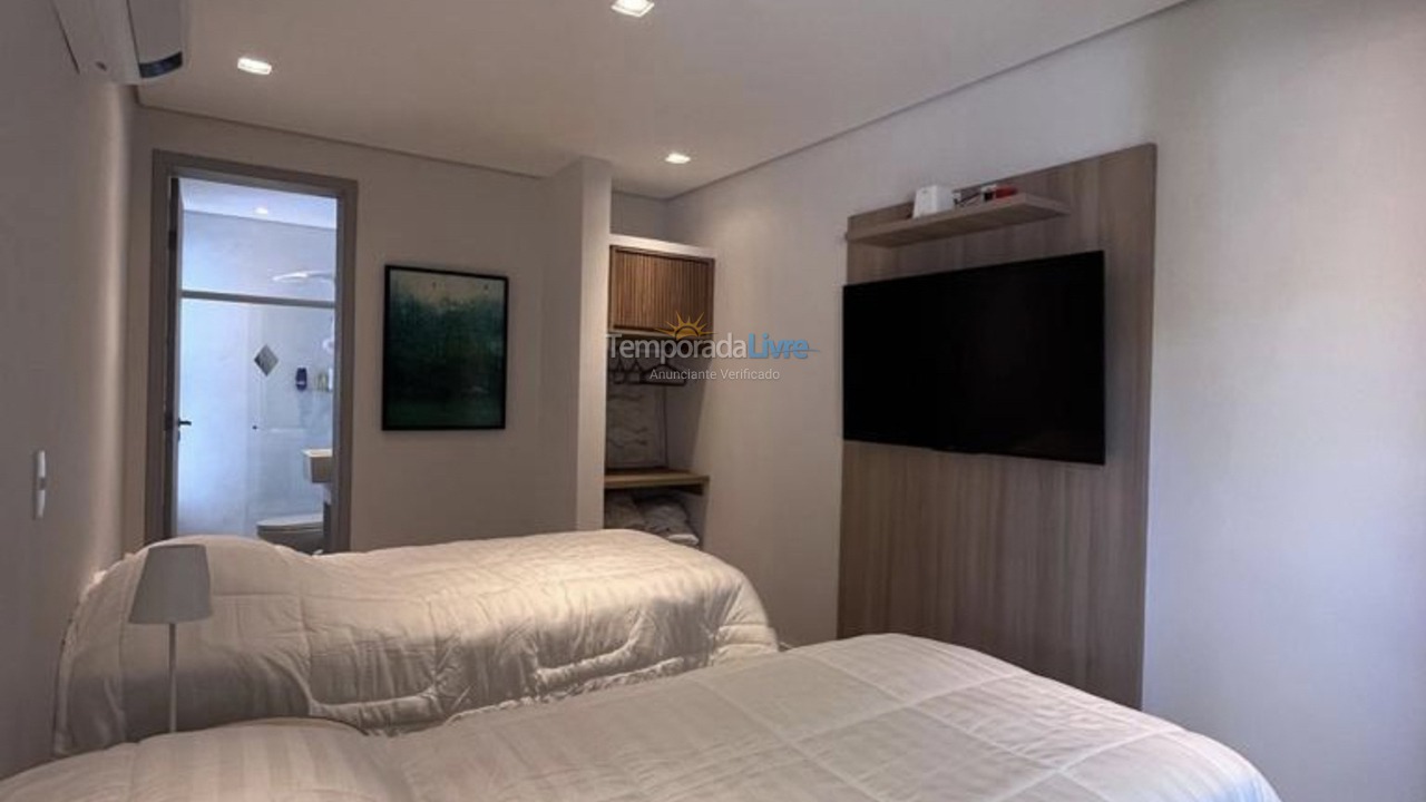 Casa para alquiler de vacaciones em São Sebastião (Praia da Baleia)