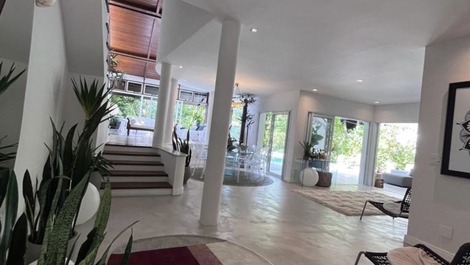 JUQUEHY CASA FRENTE AL MAR