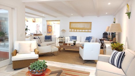 Sala de estar de outro ângulo 