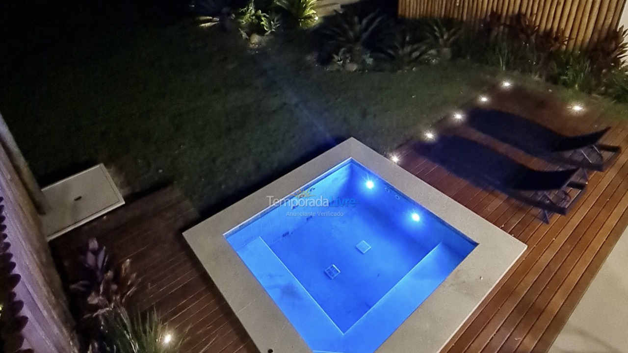 Casa para alquiler de vacaciones em São Sebastião (Barra do Una)