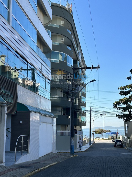 Apartamento para aluguel de temporada em Itapema (Centro)