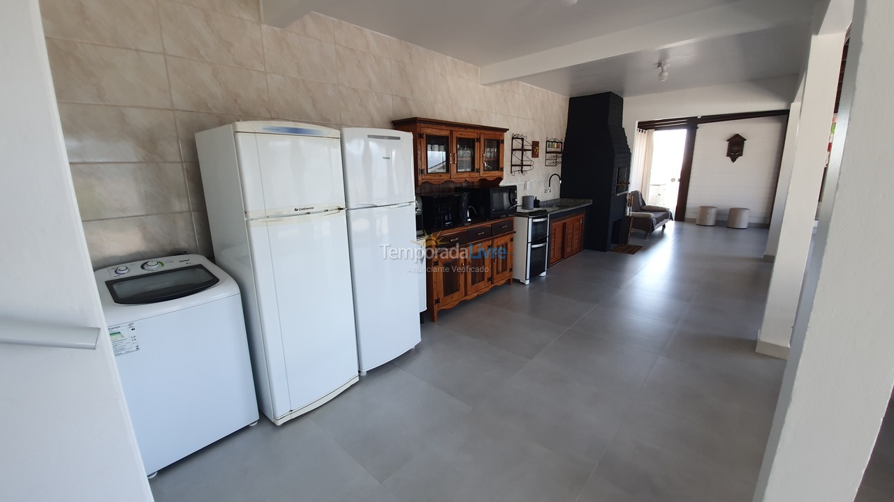 Casa para aluguel de temporada em Palhoça (Praia do Sonho)