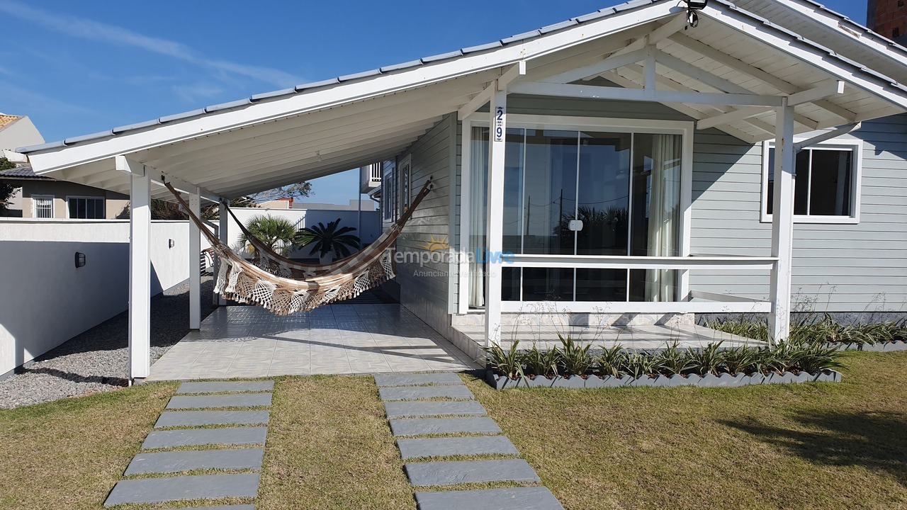 Casa para aluguel de temporada em Palhoça (Praia do Sonho)