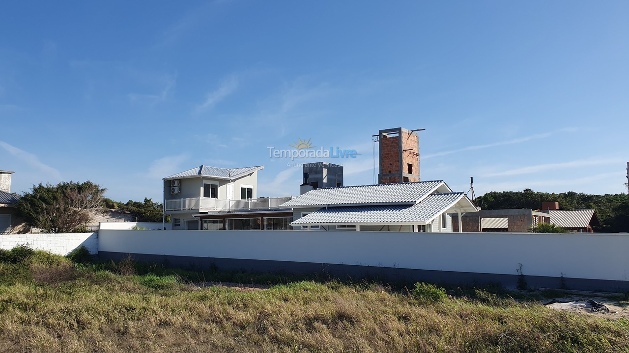 Casa para aluguel de temporada em Palhoça (Praia do Sonho)