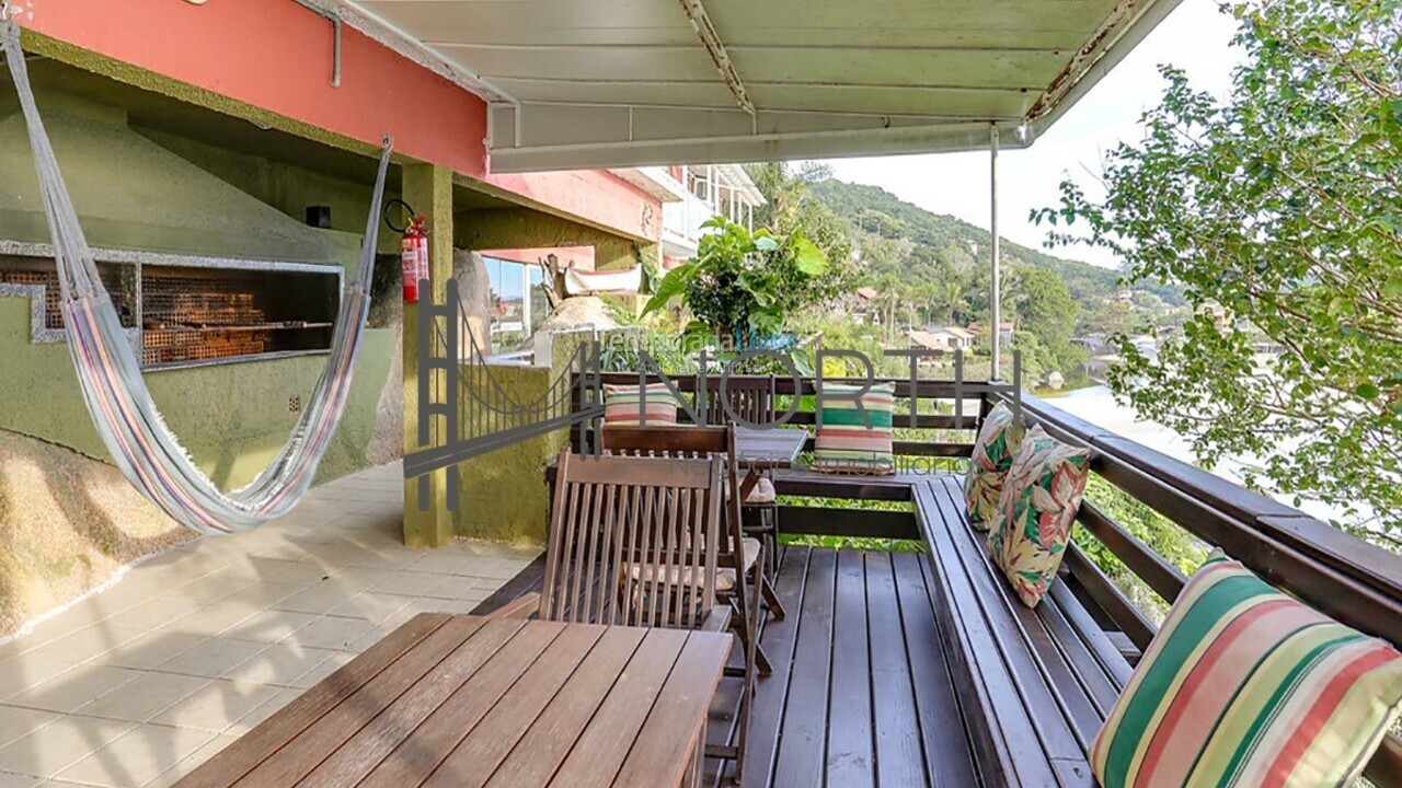 Casa para aluguel de temporada em Florianópolis (Lagoinha)