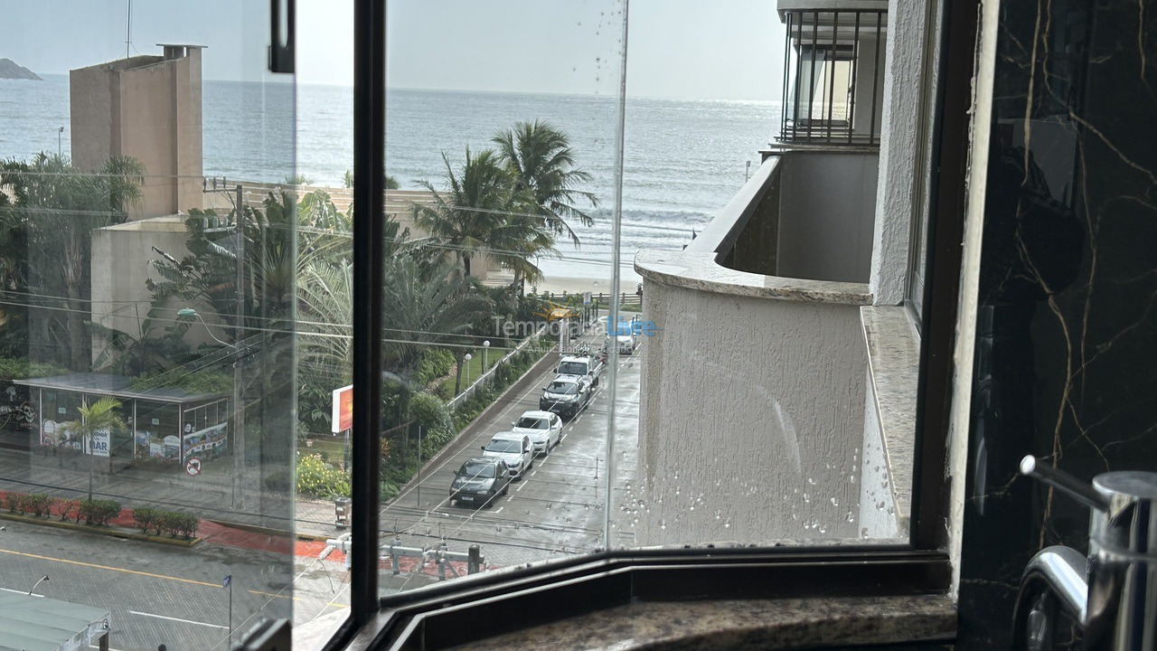 Apartamento para aluguel de temporada em Bombinhas (Praia de Bombas)