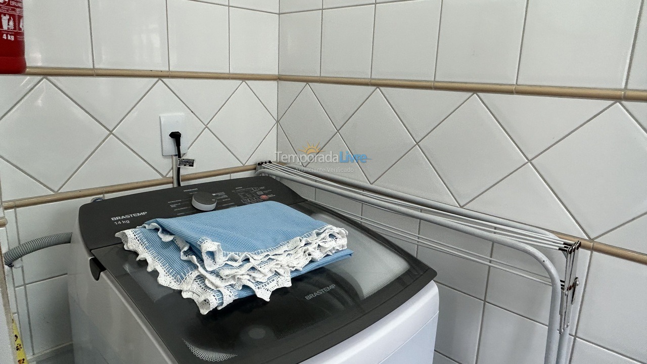 Apartamento para aluguel de temporada em Bombinhas (Praia de Bombas)