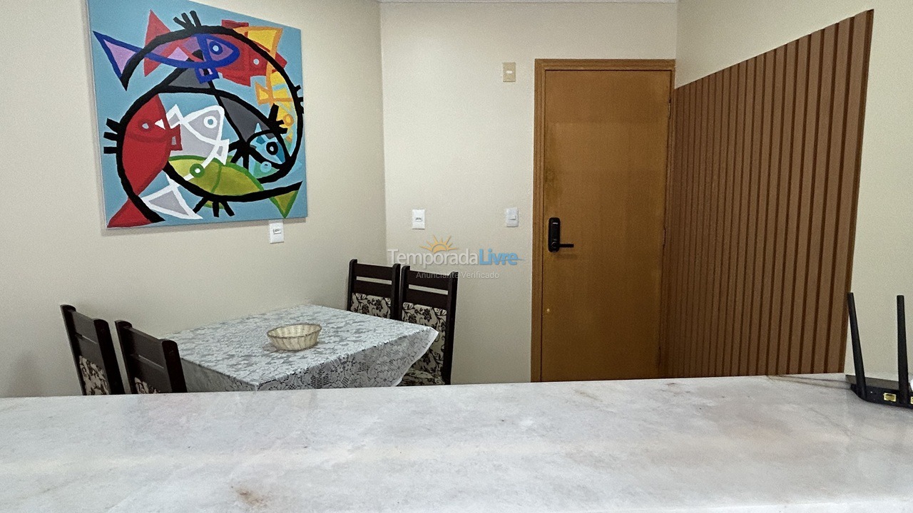 Apartamento para aluguel de temporada em Bombinhas (Praia de Bombas)