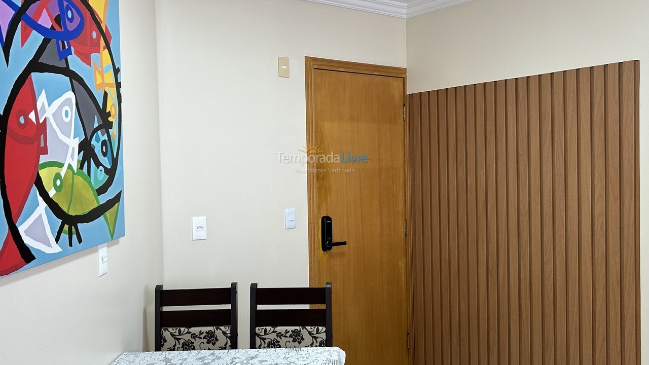 Apartamento para aluguel de temporada em Bombinhas (Praia de Bombas)