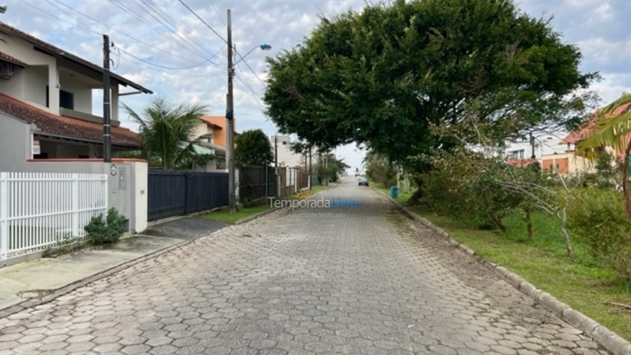 Casa para alquiler de vacaciones em São Francisco do Sul (Prainha)