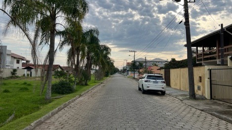 Casa de 4 dormitorios en Prainha, a 350 metros del mar, cisterna, barbacoa