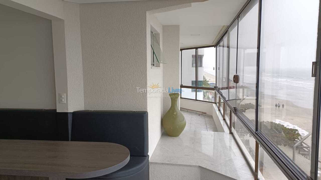 Apartment for vacation rental in Itapema (Meia Praia)