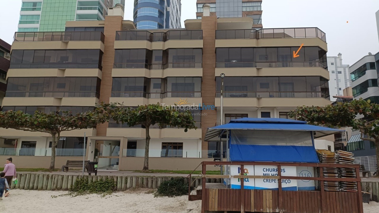 Apartment for vacation rental in Itapema (Meia Praia)