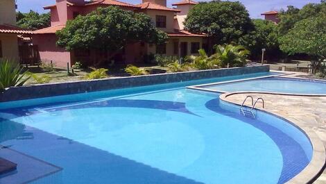 Casa 3 suítes, Condomínio com ampla área de lazer