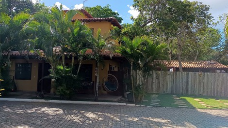 Casa 3 suítes, Condomínio com ampla área de lazer