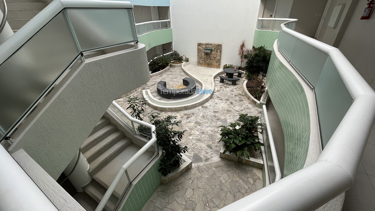 Apartamento para aluguel de temporada em Bombinhas (Praia de Bombas)