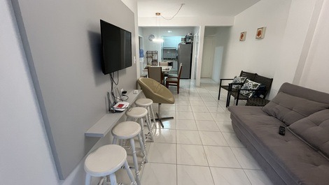 Alugo apartamento com vista para o mar, praia de Bombas - Bombinhas.