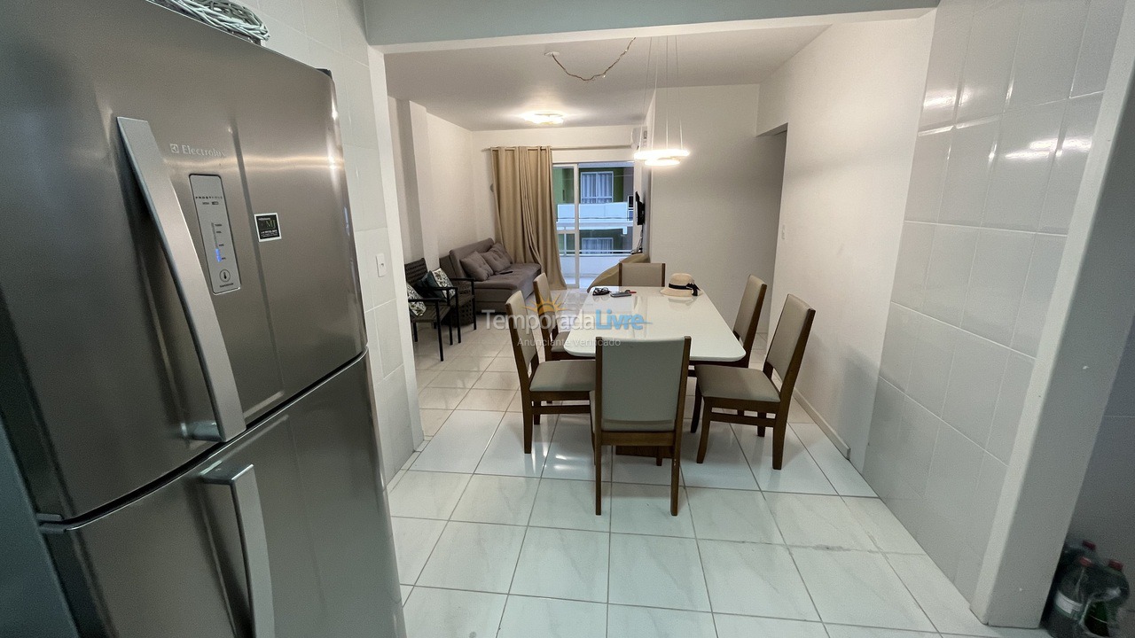 Apartamento para aluguel de temporada em Bombinhas (Praia de Bombas)