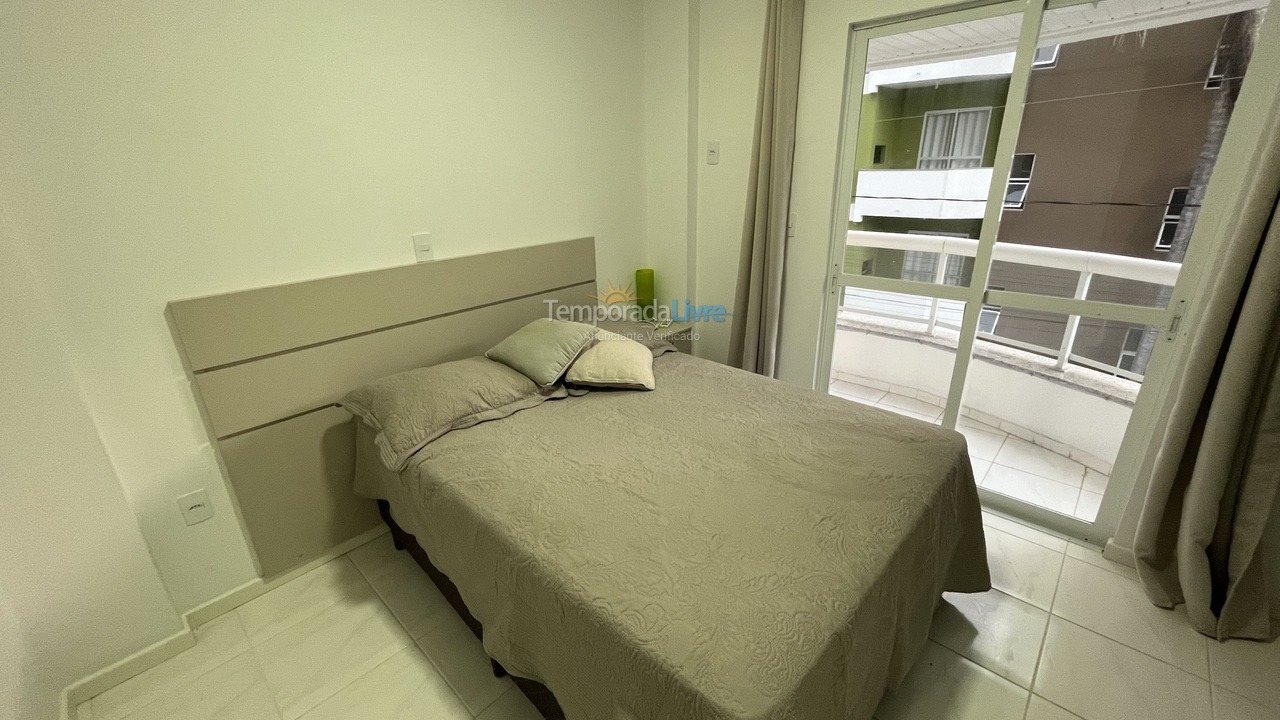 Apartamento para aluguel de temporada em Bombinhas (Praia de Bombas)