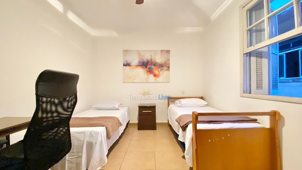 Apartamento para aluguel de temporada em Santos (Embare)