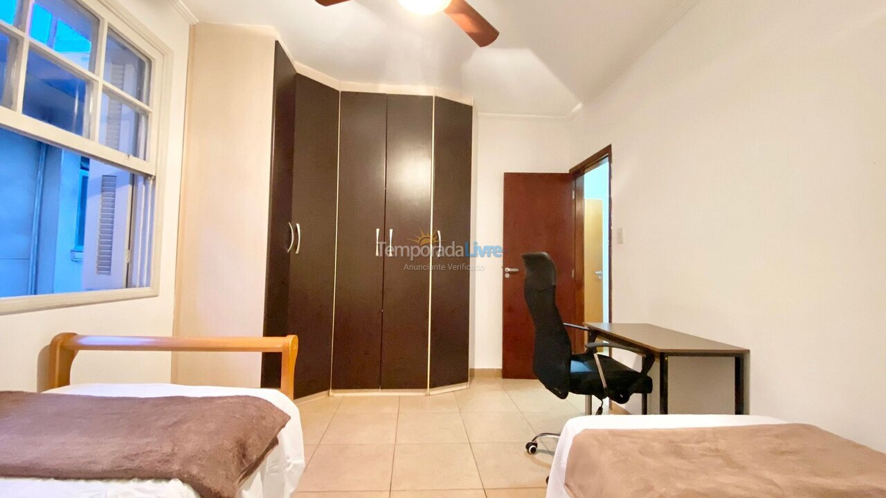 Apartamento para aluguel de temporada em Santos (Embare)