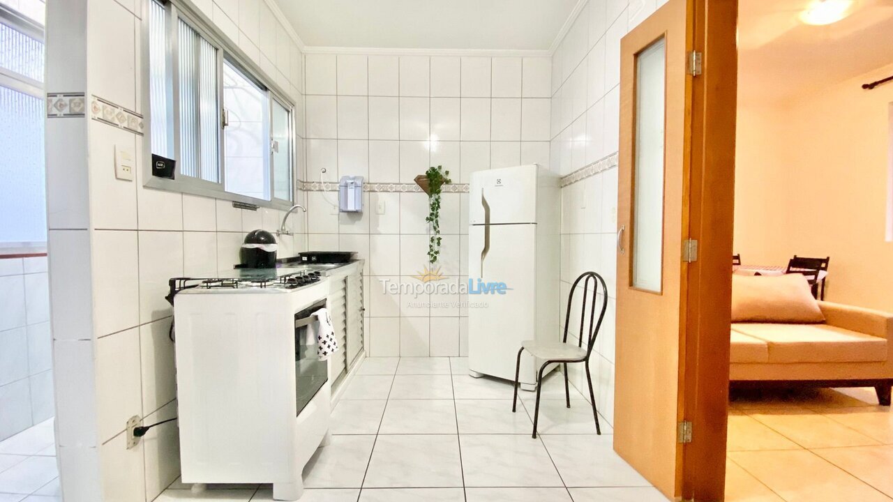 Apartamento para aluguel de temporada em Santos (Embare)