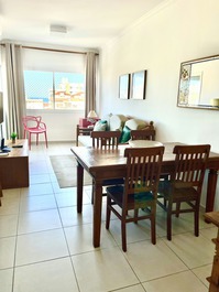 Cond. MONTE CARLO, 120 m Praia Grande UBT, piscina e ar condicionado