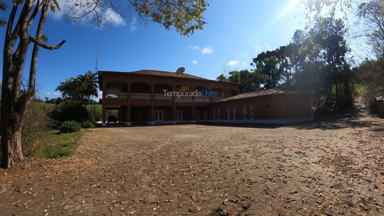 Chácara / sítio para aluguel de temporada em Bragança Paulista (Bairro Birica de Campo Novo)